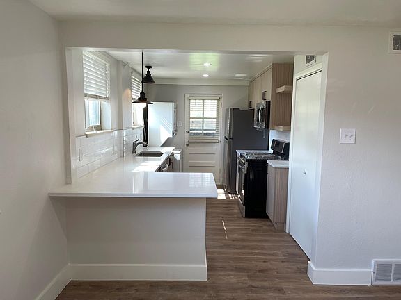 3rd image of 1848 S Pearl St #1848