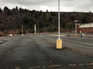 901 E Broad St, Tamaqua, PA 18252