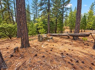 13694 Old Emigrant Trl, Grass Valley, CA 95945