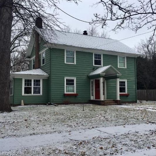 1st image of 545 Pioneer St