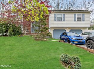 84 Old Bridge Dr, Howell, NJ 07731