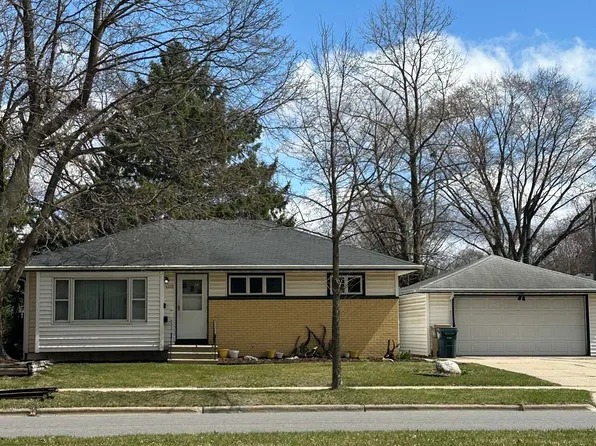 1117 Acewood Blvd, Madison, WI 53716