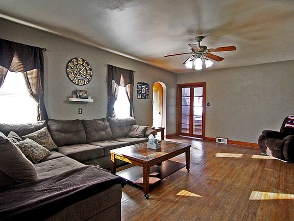 4th image of 403 N Colorado Ave