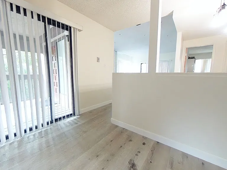 6663 Reservoir Ln — Photo 25