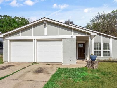 824 Mirike Dr, Fort Worth, TX, 76108