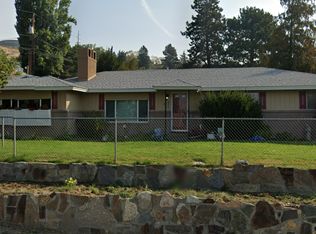 911 N Kansas Ave #A, East Wenatchee, WA 98802