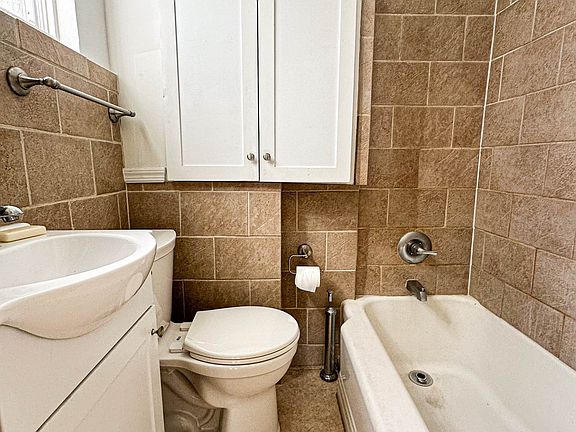 4th image of 7504 64th Pl APT 3F