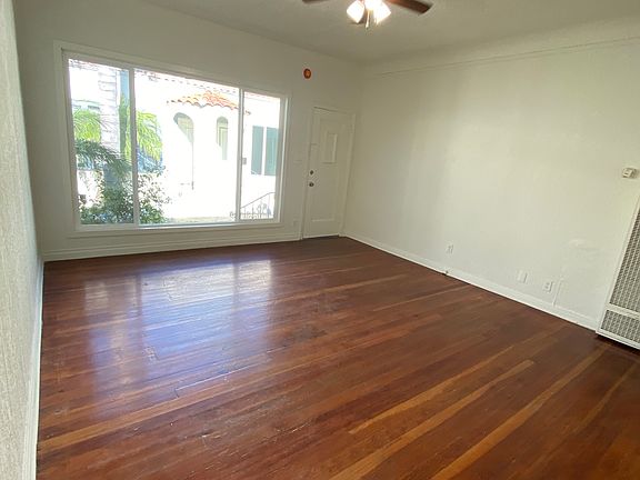 5th image of 842 N Formosa Ave Unit 1