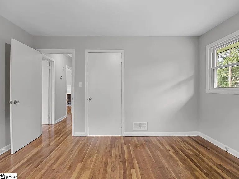 528 Glenwood Dr — Photo 8