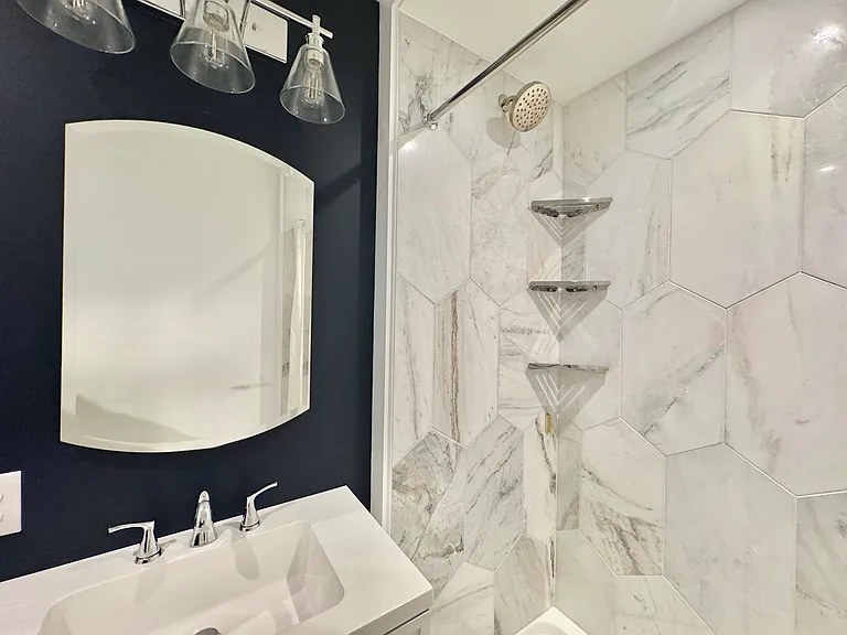 412 Main St #3 — Photo 13
