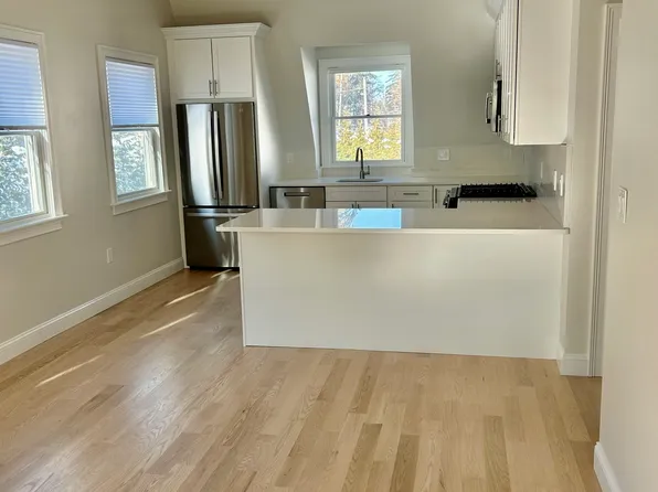 743 Haverhill St, Rowley, MA 01969