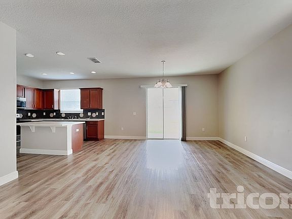 3rd image of 7105 Feather Wood Dr