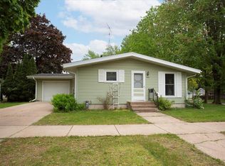 1402 Knapp St, Menomonie, WI 54751