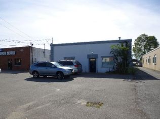 96 Gazza Blvd, Farmingdale, NY 11735