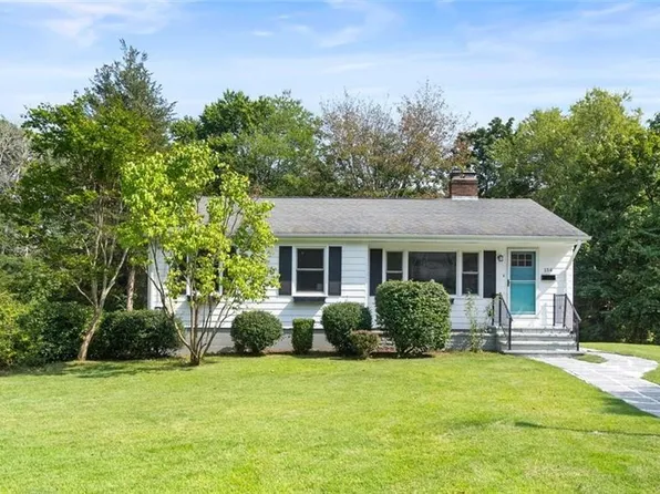 154 Sylvan Dr, East Greenwich, RI 02818