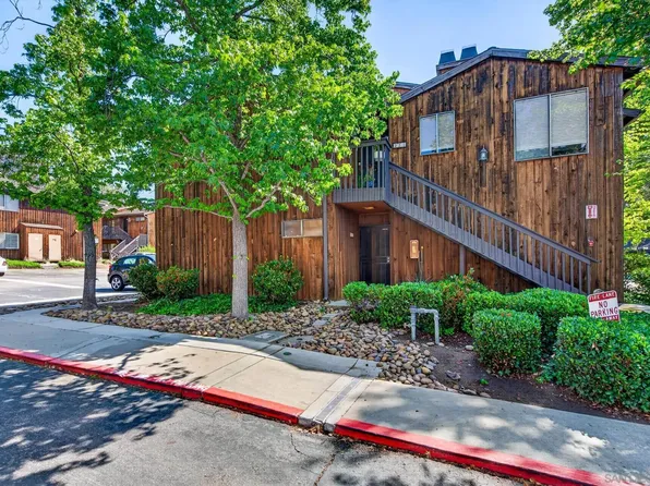2157 Arnold Way Unit 201, Alpine, CA 91901