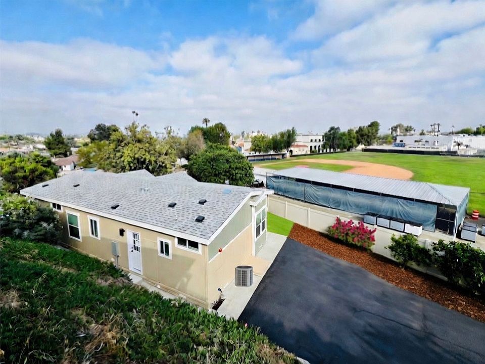 1st image of 378 Vista Del Escuela