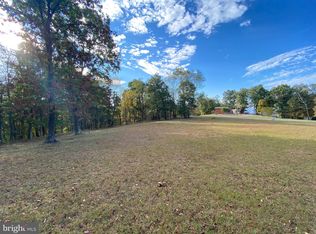 10 Top Of The, Moorefield, WV 26836