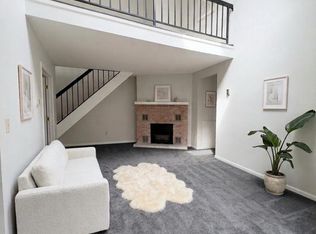 633 Washington Pl #33, Wayne, PA 19087