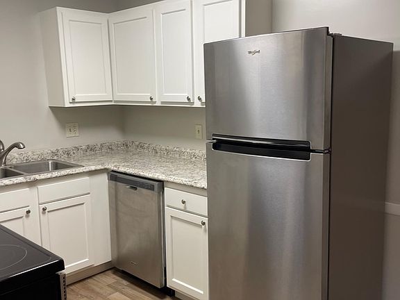 2nd image of 25 Oakhurst Dr #12