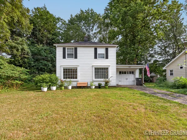 415 Hastings St, Allegan, MI 49010