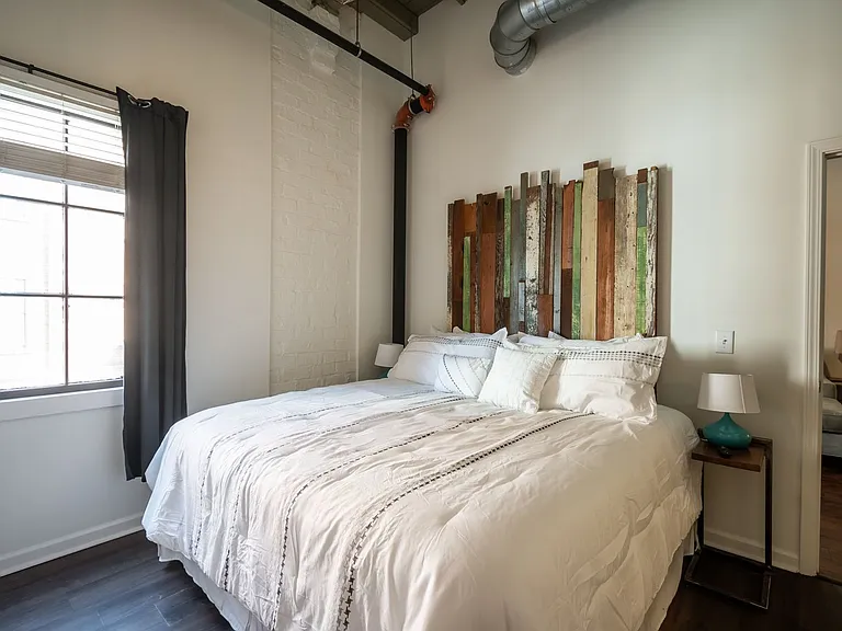 269 N Hull St #202 — Photo 20