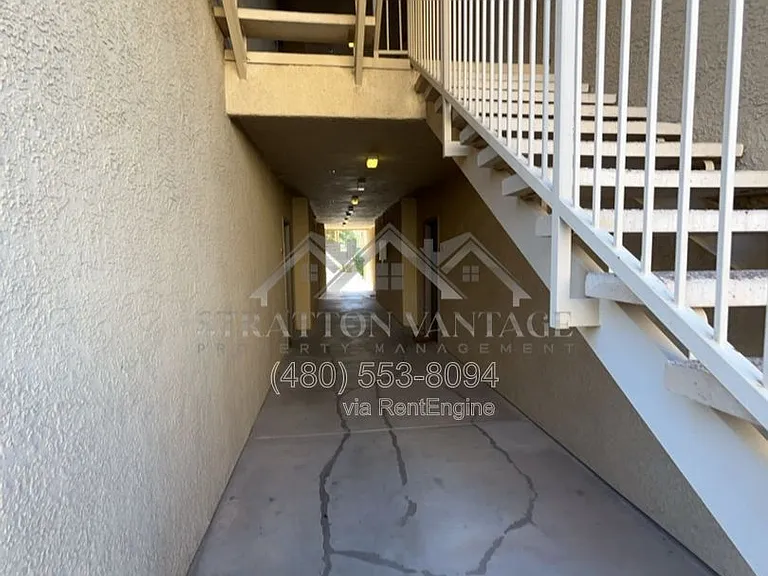 2134 E Broadway Rd #1047 — Photo 4