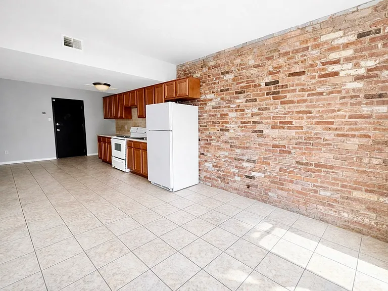 1-Bed/1-Bath (Unit 11)