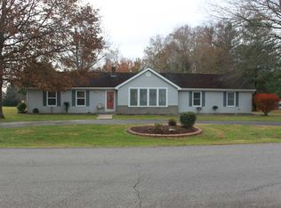 502 Forest Hills Dr, Campbellsville, KY 42718