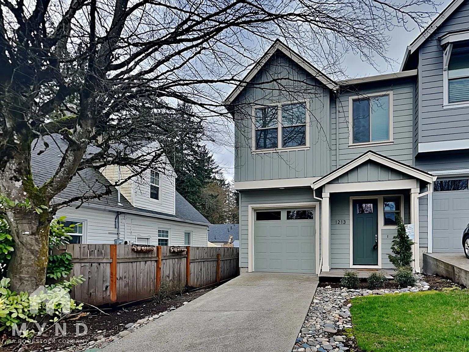 3 bed, 2.5 bath, 1457 sqft, $2,449 — Photo 1