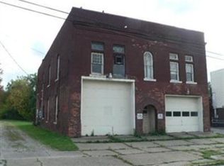 181 Erie St, Conneaut, OH 44030