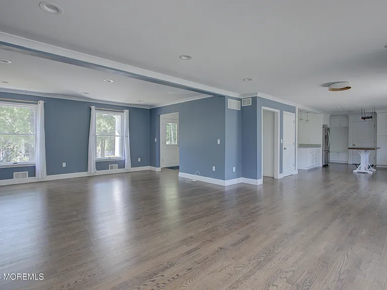 220 Branch Ave — Photo 38