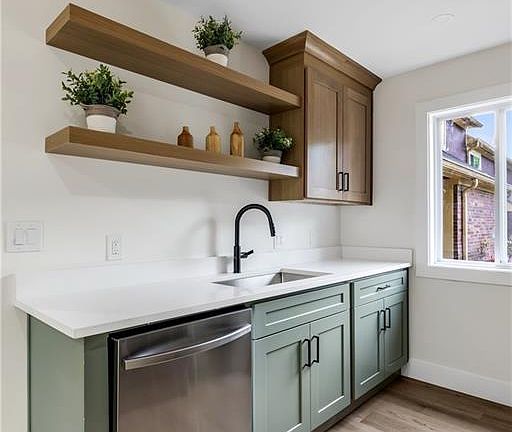 4th image of 72 Country Place Ct