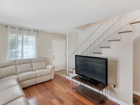 4th image of 3001 9th St APT A