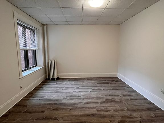 2nd image of 337 Washington St APT 6