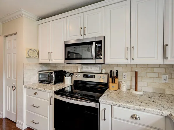 4042 Crescent Creek Place, Coconut Creek, FL 33073