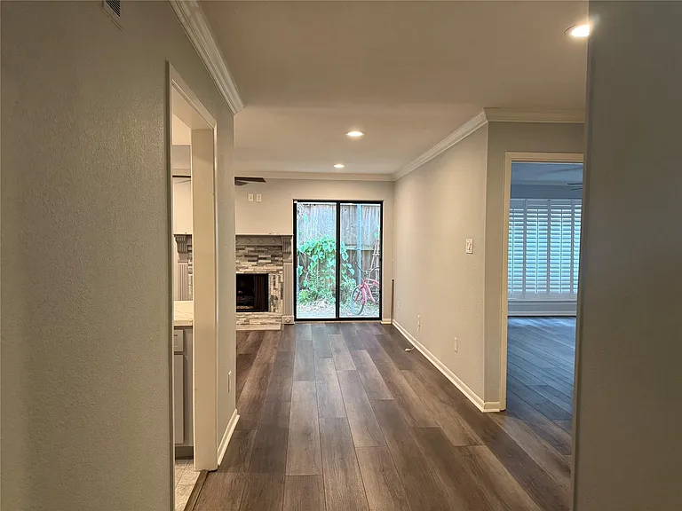 777 Bering Dr #745A — Photo 3