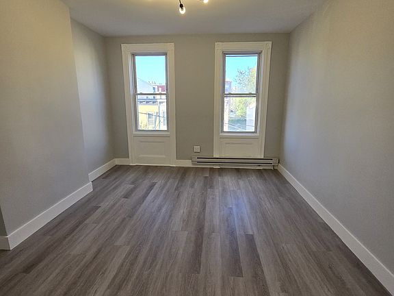 5th image of 353 8th St APT 3R