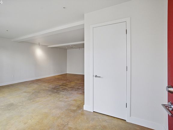 5th image of 325 NE Graham St APT 6