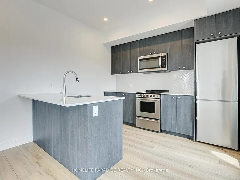 312 Erb St W #416 — Photo 14