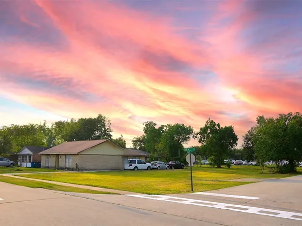 902 Avenue N, South Houston, TX 77587