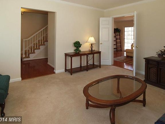 5th image of 6414 Four Oaks Ln