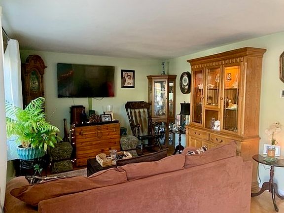 5th image of 17-17B Orchard Ave #B