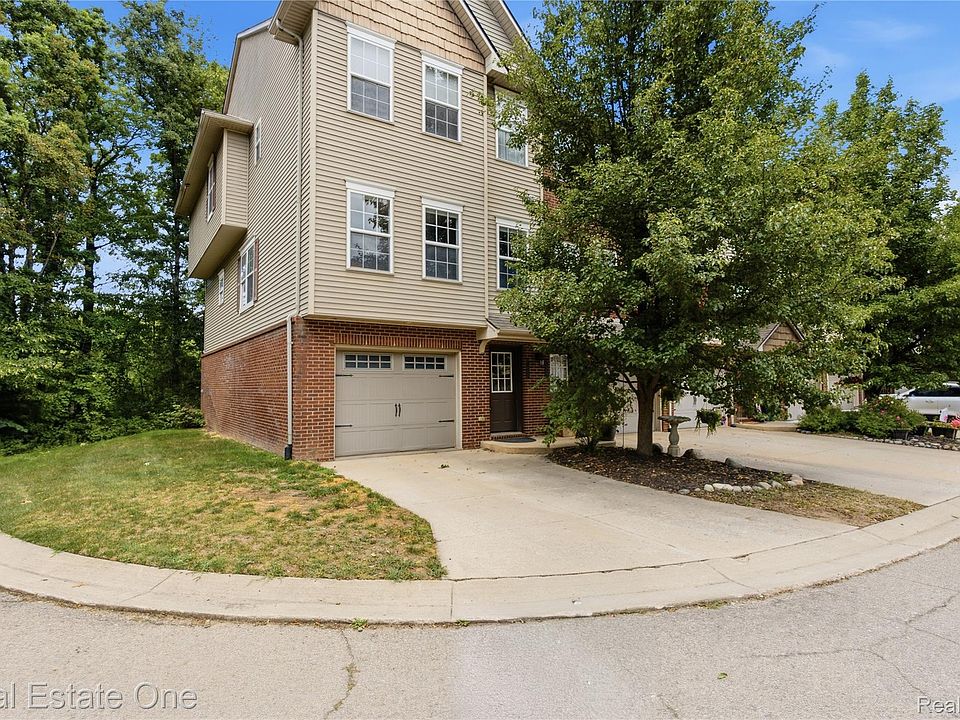 1st image of 1615 Red Hickory Ct