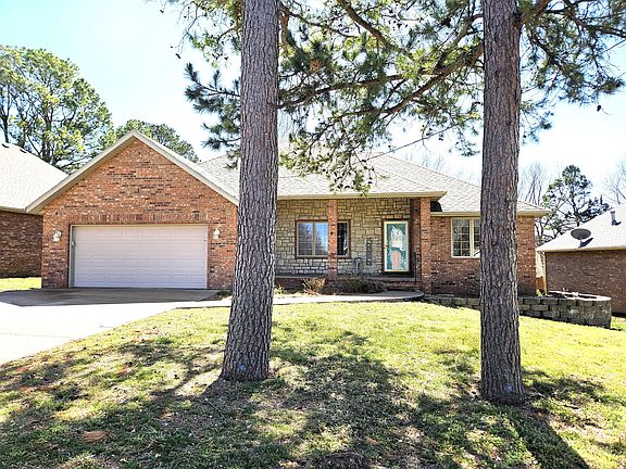 3rd image of 1414 E Smith Street