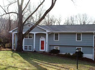 11 Fawn Rd, Bethel, CT 06801