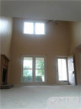 3rd image of 2156 Bauling Ln