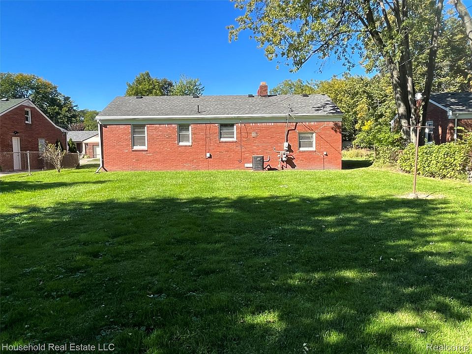 28400 Ursuline St, photo 3