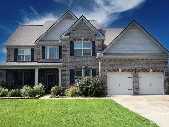 11 Veterans Ct, Fort Mitchell, AL 36856