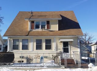 60 Littleton St, Springfield, MA 01104
